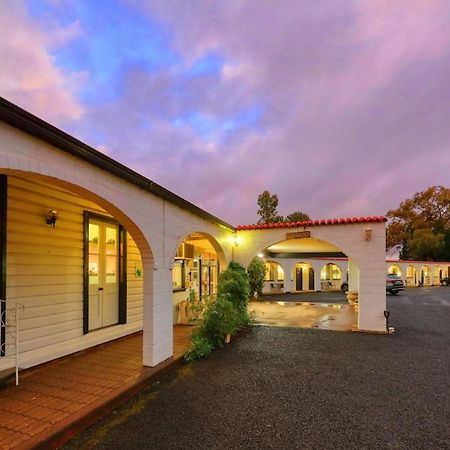 Azalea Motel Coonabarabran Eksteriør bilde